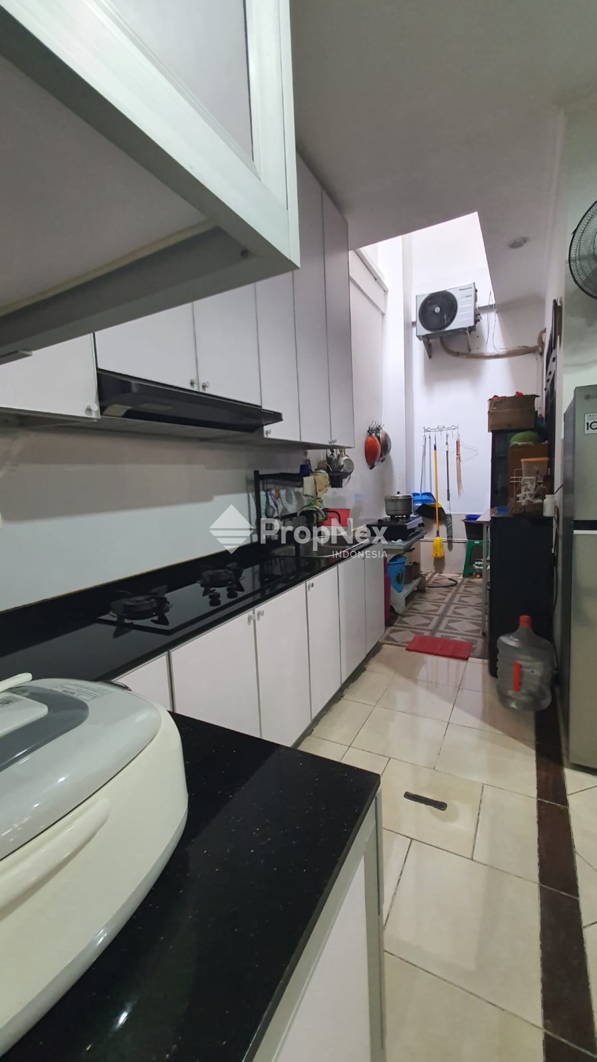 Rumah Siap Huni Rungkut Mapan Timur — foto 6
